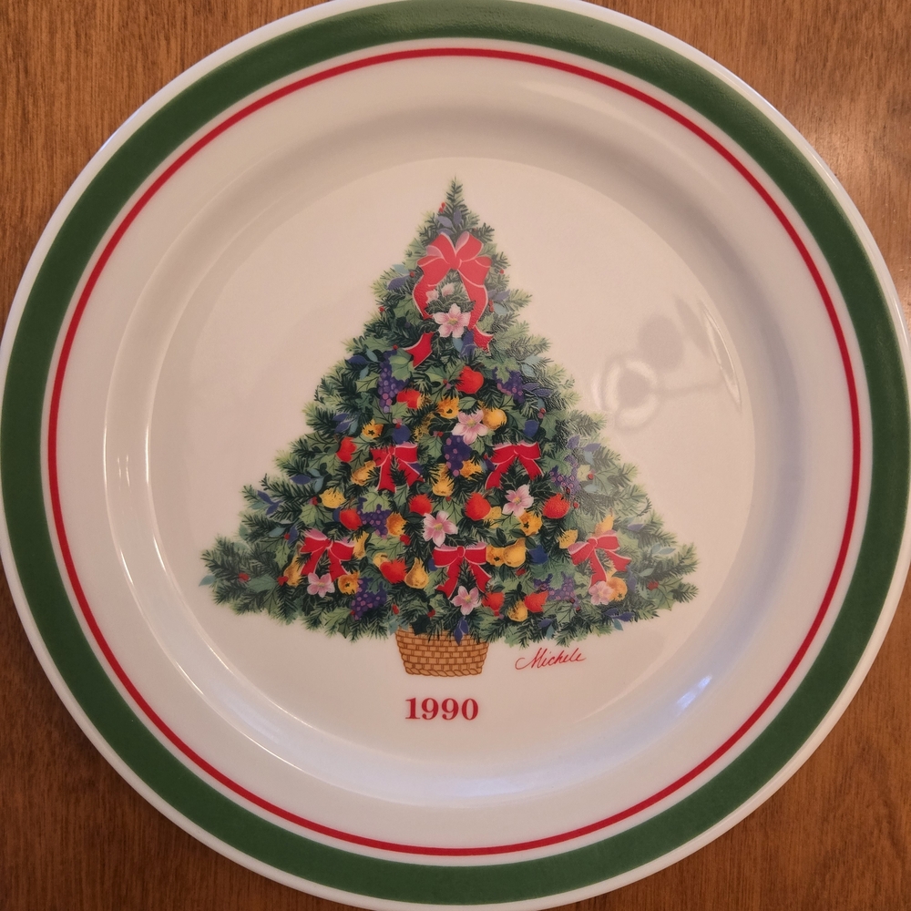 Hallmark 1990 "Festive Christmas" Collectible Plate